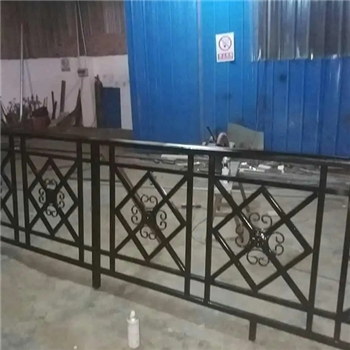 焊接式铁艺阳台护栏